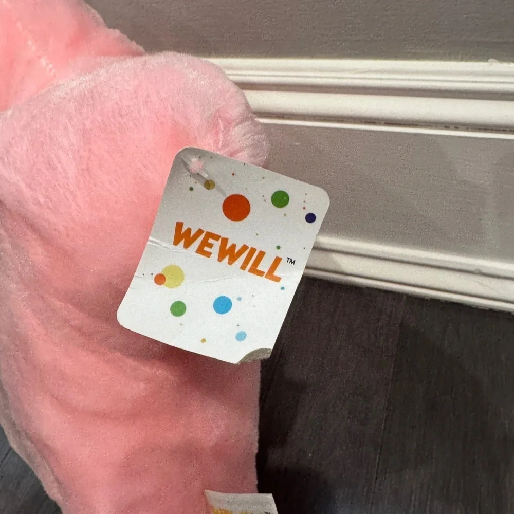 NWT We Will Smiling Pink Star Electronic  Light-Up Plush Toy Stuffed Animal Girl